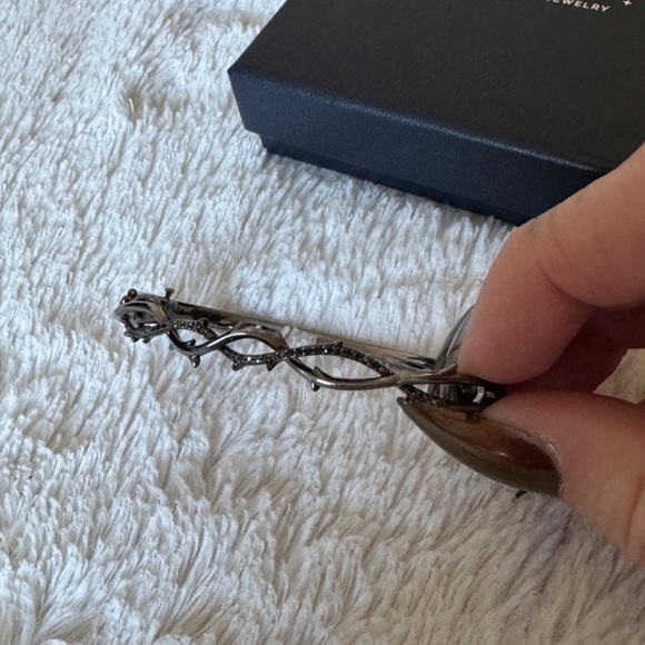 Enchanted Disney Evil Queen Villains Maleficent Twist Bracelet - Picture 7 of 8